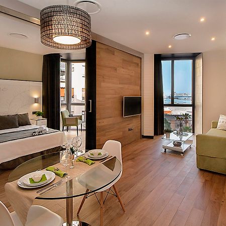 Apartamentos Suites Oficentro Deluxe Málaga Exteriör bild