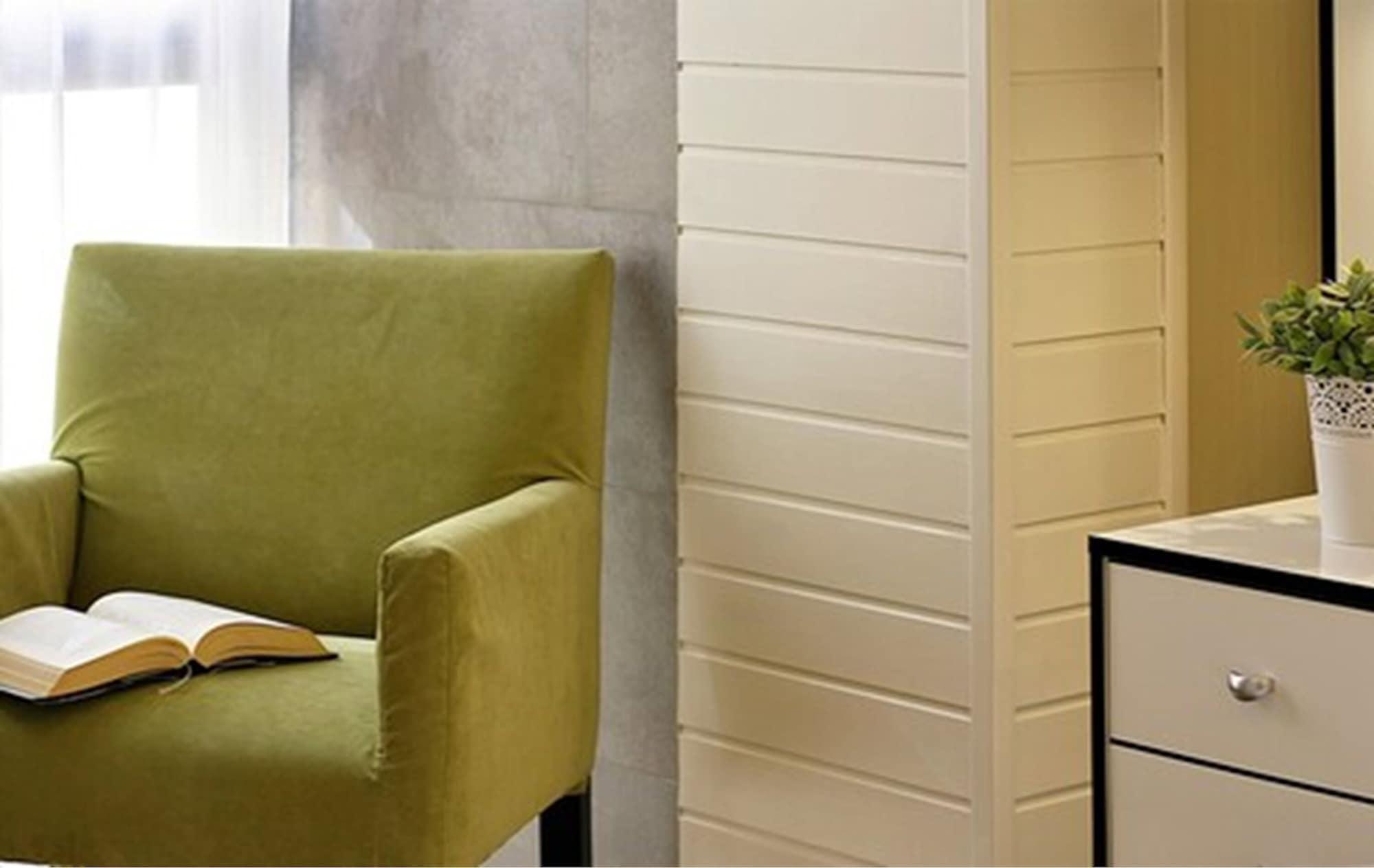 Apartamentos Suites Oficentro Deluxe Málaga Exteriör bild