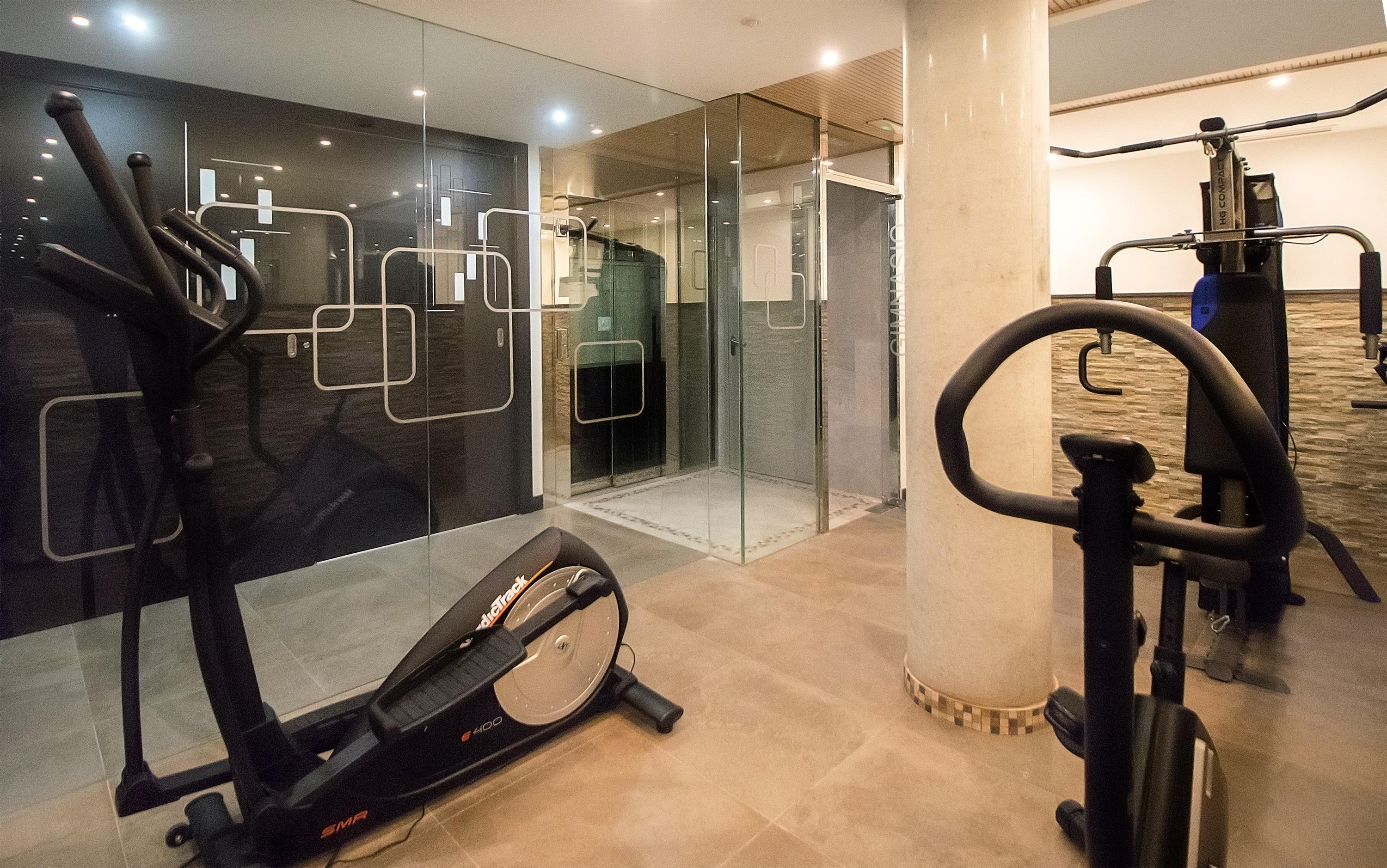Apartamentos Suites Oficentro Deluxe Málaga Exteriör bild
