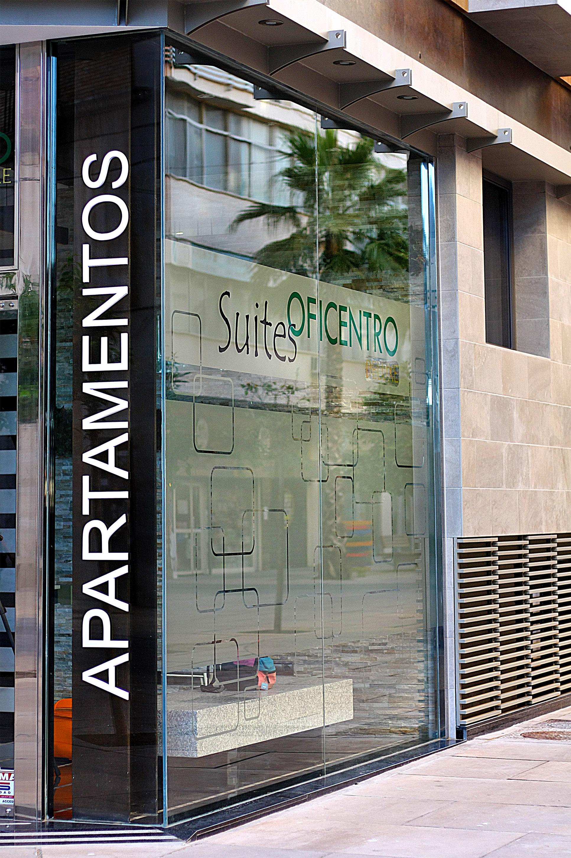 Apartamentos Suites Oficentro Deluxe Málaga Exteriör bild