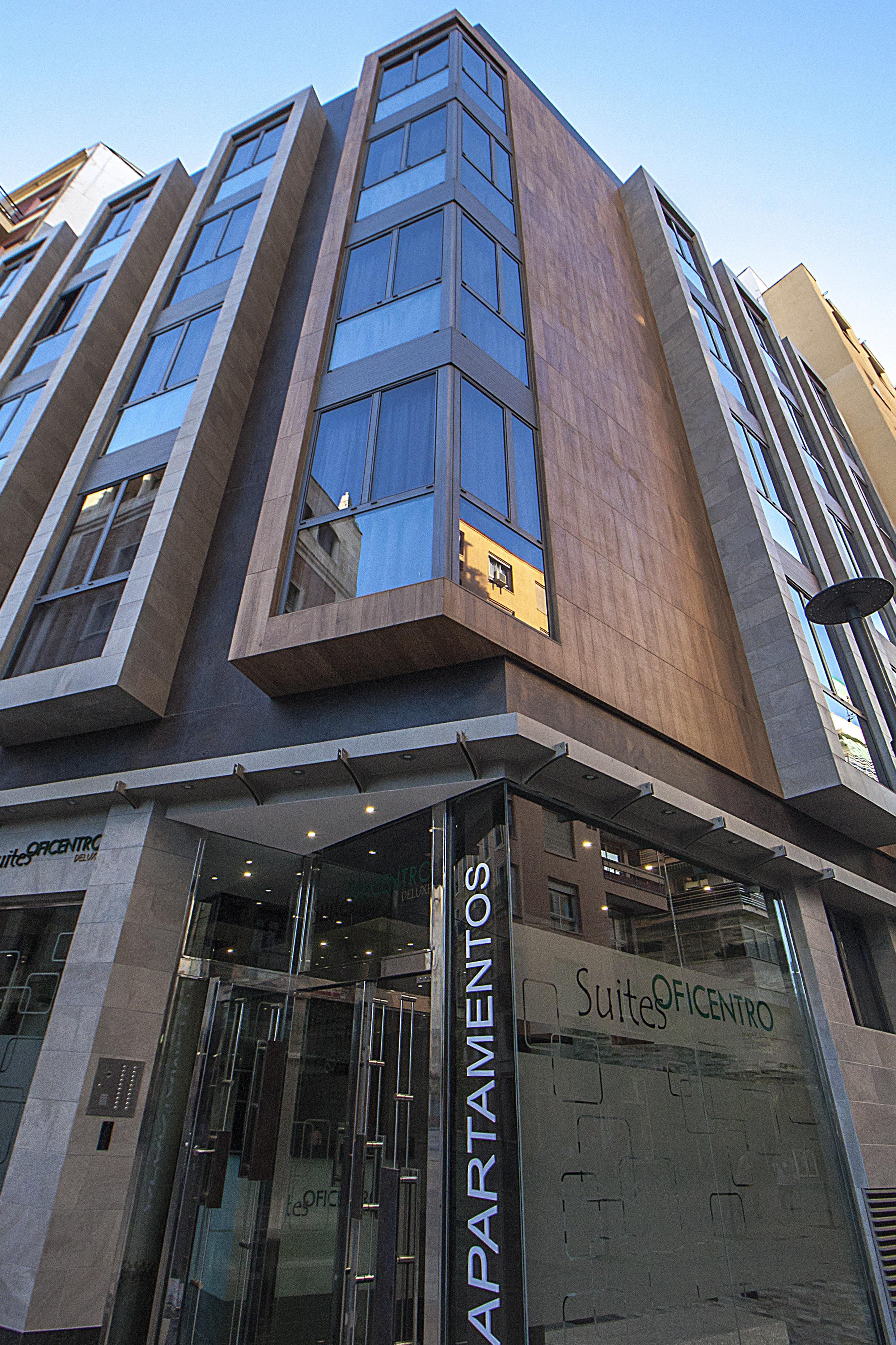 Apartamentos Suites Oficentro Deluxe Málaga Exteriör bild