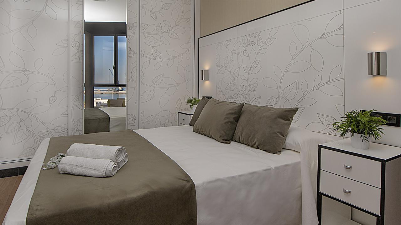 Apartamentos Suites Oficentro Deluxe Málaga Exteriör bild